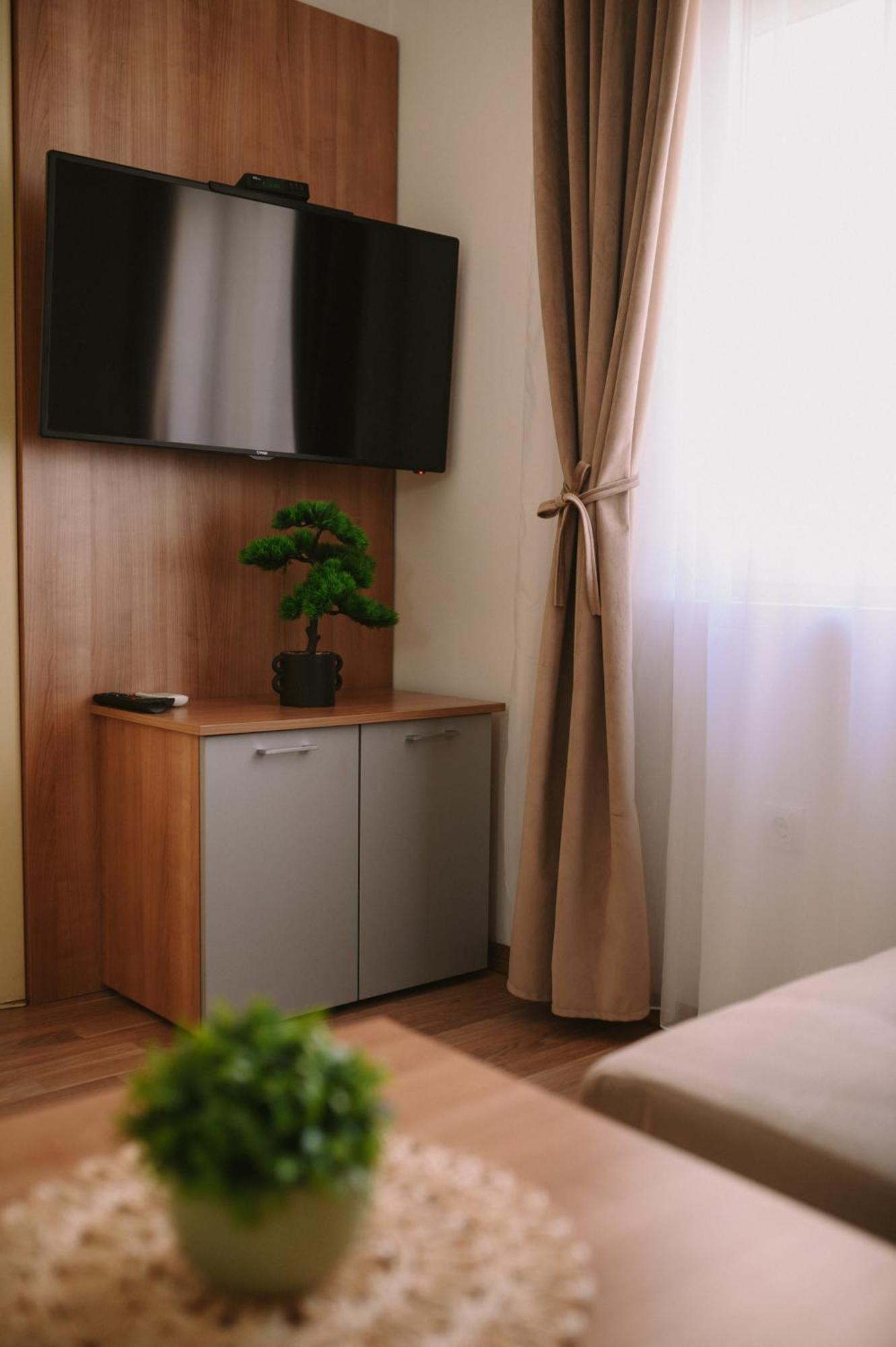 Matino Apartments 2 Valjevo Oda fotoğraf